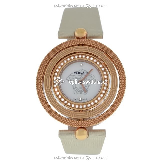 Versace Gold Tone Stainless Steel 80q81sd498 S002 Diamond Quartz 38mm Watch Versace Gold Tone Stainless Steel 80q81sd498 S002 Diamond Quartz 38mm Watch