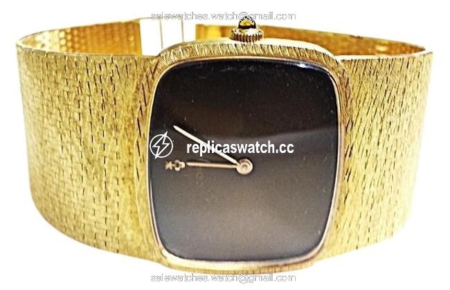 Corum Vintage 18 Karat Gold Mechanical with Brown Dial Watch Corum Vintage 18 Karat Gold Mechanical with Brown Dial Watch
