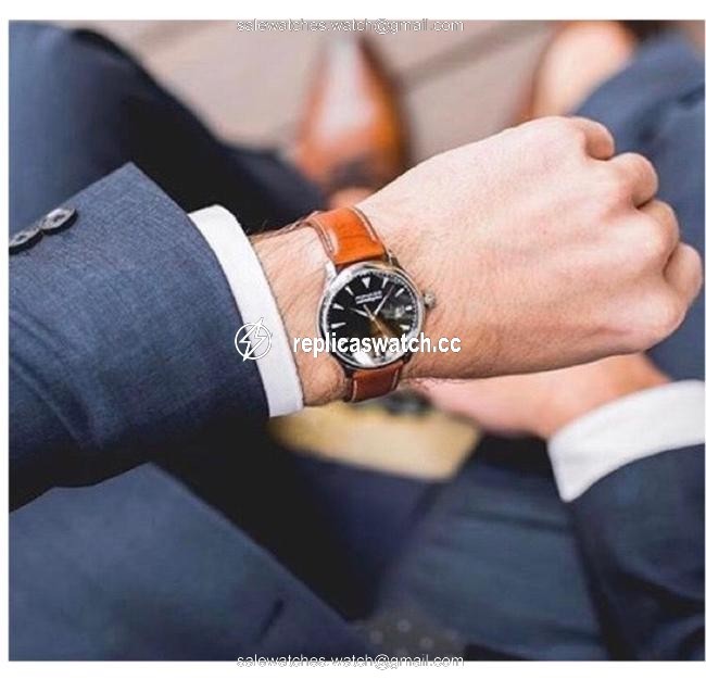 Movado Medium Green Mens Heritage Leather Strap 43mm Watch Movado Medium Green Mens Heritage Leather Strap 43mm Watch