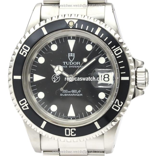 Tudor Submariner Stainless Steel Mens Sports 79090 Watch Tudor Submariner Stainless Steel Mens Sports 79090 Watch
