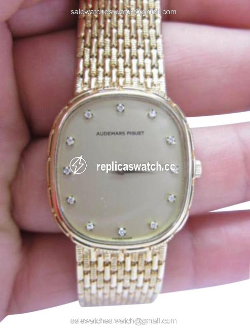 Audemars Piguet Yellow Gold 18kt Diamond Dial Watch Audemars Piguet Yellow Gold 18kt Diamond Dial Watch