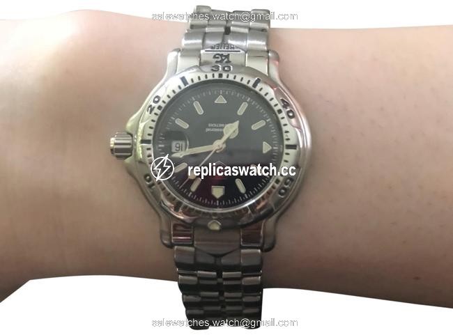 TAG Heuer Silver Tone 6000 Womens Professional 200m Quartz Ladies Watch TAG Heuer Silver Tone 6000 Womens Professional 200m Quartz Ladies Watch