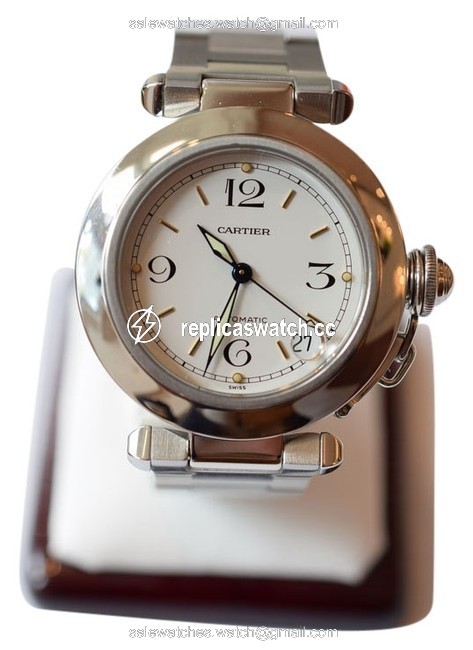 Cartier Stainless Steel "Pasha " Calendar .white Dial .circa :1990 S .swiss Made Watch Cartier Stainless Steel "Pasha " Calendar .white Dial .circa :1990 S .swiss Made Watch