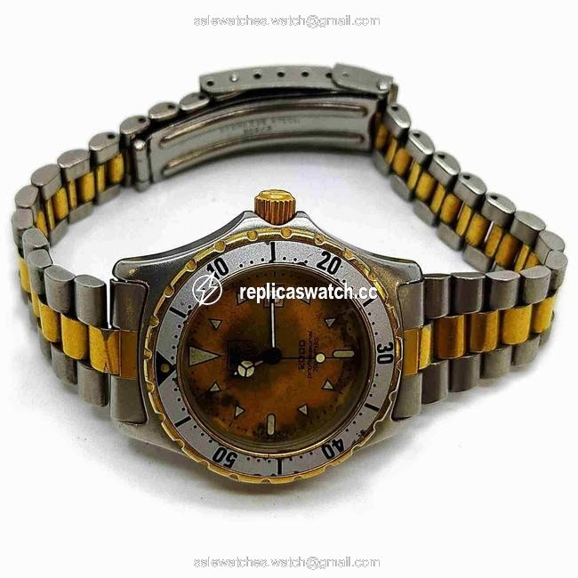 TAG Heuer Gold 30mm 974.015 Professional 200m 860828 Watch TAG Heuer Gold 30mm 974.015 Professional 200m 860828 Watch