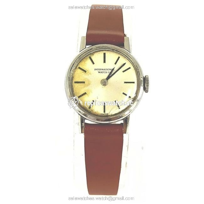 IWC Cream X Brown Model R2802 20mm International Company 862081 Watch IWC Cream X Brown Model R2802 20mm International Company 862081 Watch