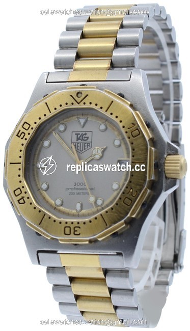 TAG Heuer 3000 934.213 Professional 200m Date Quartz Watch TAG Heuer 3000 934.213 Professional 200m Date Quartz Watch
