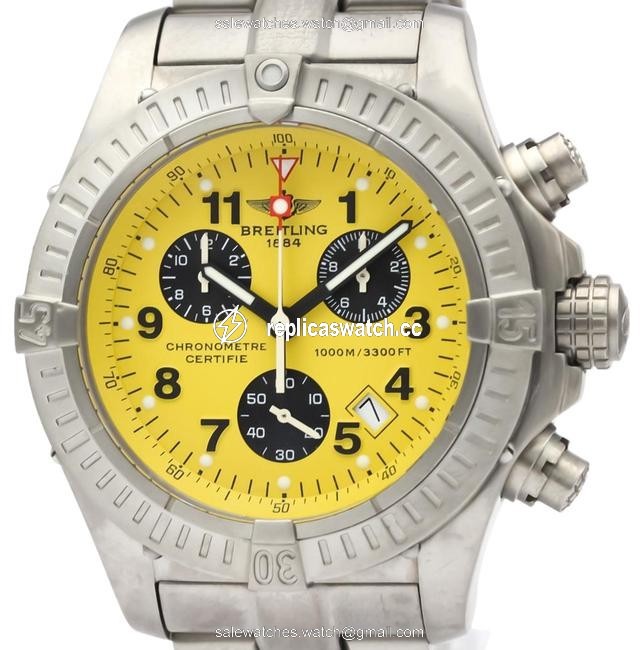 Breitling Chrono Avenger Titanium Quartz Mens E73360 Watch Breitling Chrono Avenger Titanium Quartz Mens E73360 Watch