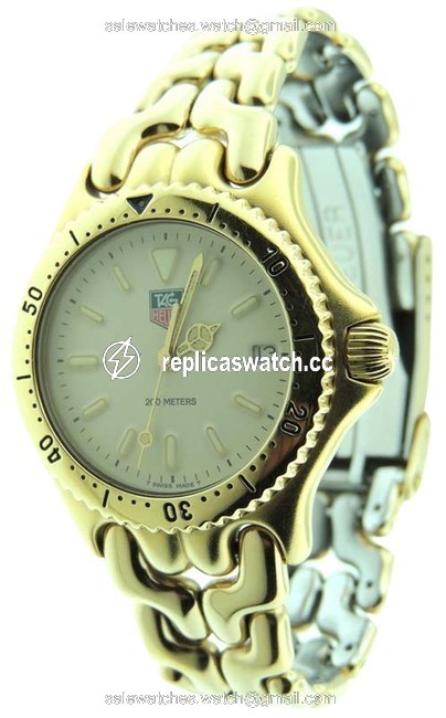 TAG Heuer Sport Elegance S94.713m Gold Tone Date 34mm Watch TAG Heuer Sport Elegance S94.713m Gold Tone Date 34mm Watch