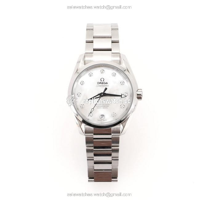 Omega White Seamaster Aqua Terra 150m Co-axial Master Chronometer Watch Omega White Seamaster Aqua Terra 150m Co-axial Master Chronometer Watch