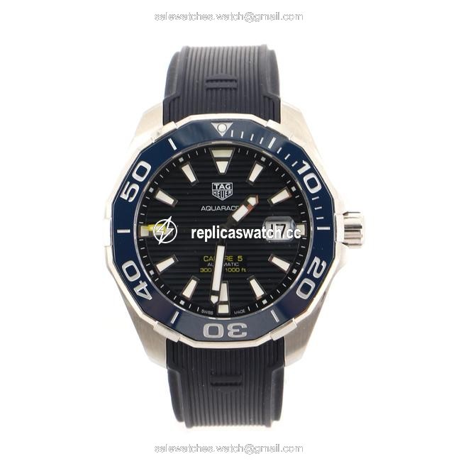TAG Heuer Blue Aquaracer Caliber 5 Stainless Steel and Rubber 44 Watch TAG Heuer Blue Aquaracer Caliber 5 Stainless Steel and Rubber 44 Watch