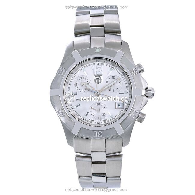 TAG Heuer Stainless Steel with White Dial 2000 Cn111 39mm Watch TAG Heuer Stainless Steel with White Dial 2000 Cn111 39mm Watch