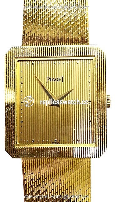 Piaget Vintage 18 Karat(750) Yellow Gold Quartz Watch Piaget Vintage 18 Karat(750) Yellow Gold Quartz Watch