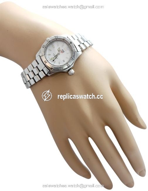 TAG Heuer Silver Professional 200 M Ladies Watch TAG Heuer Silver Professional 200 M Ladies Watch