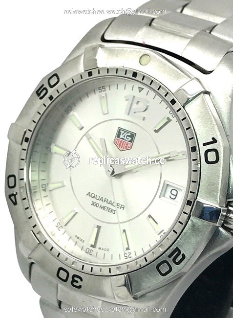 TAG Heuer Silver Waf1112 Gray Aquaracer Mens Swiss 300m Watch TAG Heuer Silver Waf1112 Gray Aquaracer Mens Swiss 300m Watch