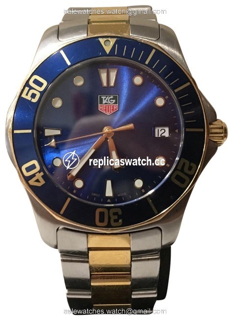 TAG Heuer Gold and Silver Wab1120gv0720 Professional 300 Meters Watch TAG Heuer Gold and Silver Wab1120gv0720 Professional 300 Meters Watch