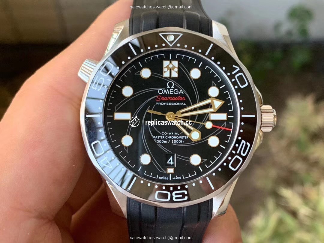 OMG0649A - Seamaster 300m James Bond 007 SS/RU VSF A8800 OMG0649A - Seamaster 300m James Bond 007 SS/RU VSF A8800