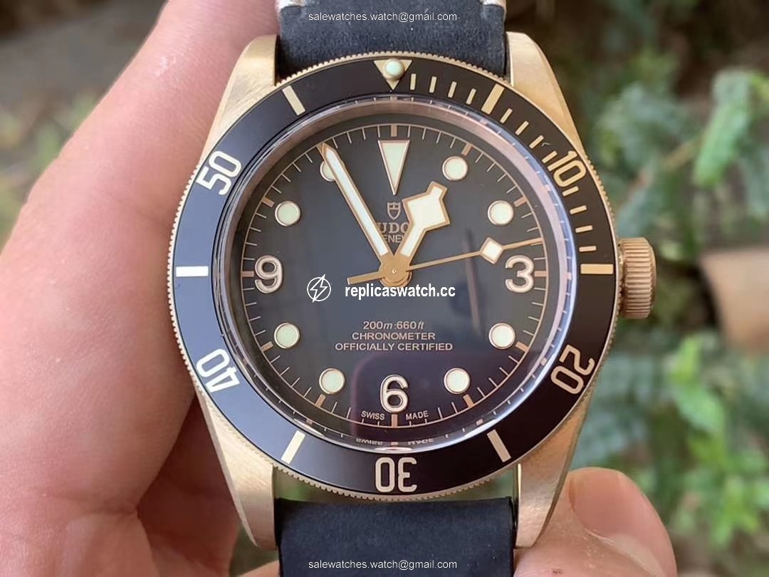 HERITAGE BLACK BAY BRONZE GRAY XF 1:1 BEST EDITION ON LEATHER STRAP A5612 V3 HERITAGE BLACK BAY BRONZE GRAY XF 1:1 BEST EDITION ON LEATHER STRAP A5612 V3