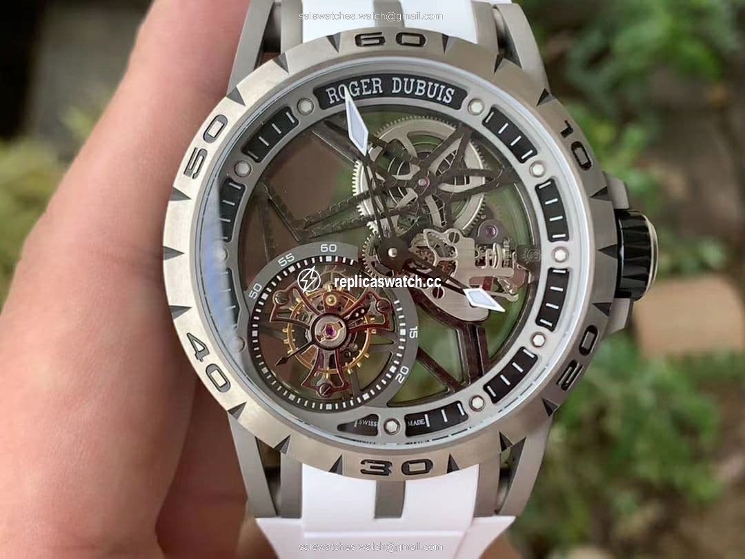 Roger Dubuis G041C - Excalibur Spider Skele Flying Tourb TI/RU White BBR Roger Dubuis G041C - Excalibur Spider Skele Flying Tourb TI/RU White BBR
