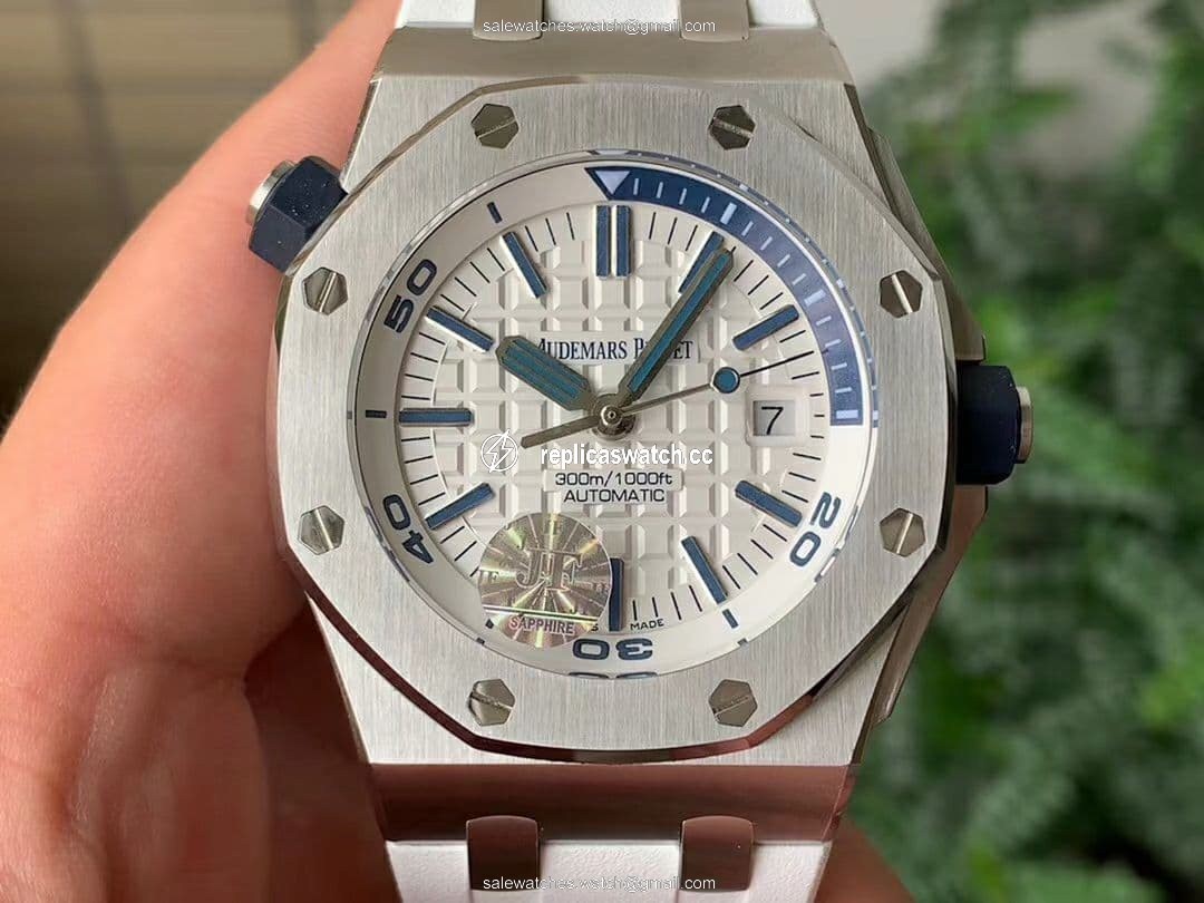 Royal Oak Offshore Diver Solid White Ceramic JF 1:1 Best Edition on White Rubber Strap A3120 V2 Royal Oak Offshore Diver Solid White Ceramic JF 1:1 Best Edition on White Rubber Strap A3120 V2
