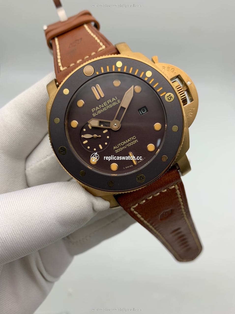 Panerai Submersible Automatic Bronze on Brown Leather Strap Panerai Submersible Automatic Bronze on Brown Leather Strap