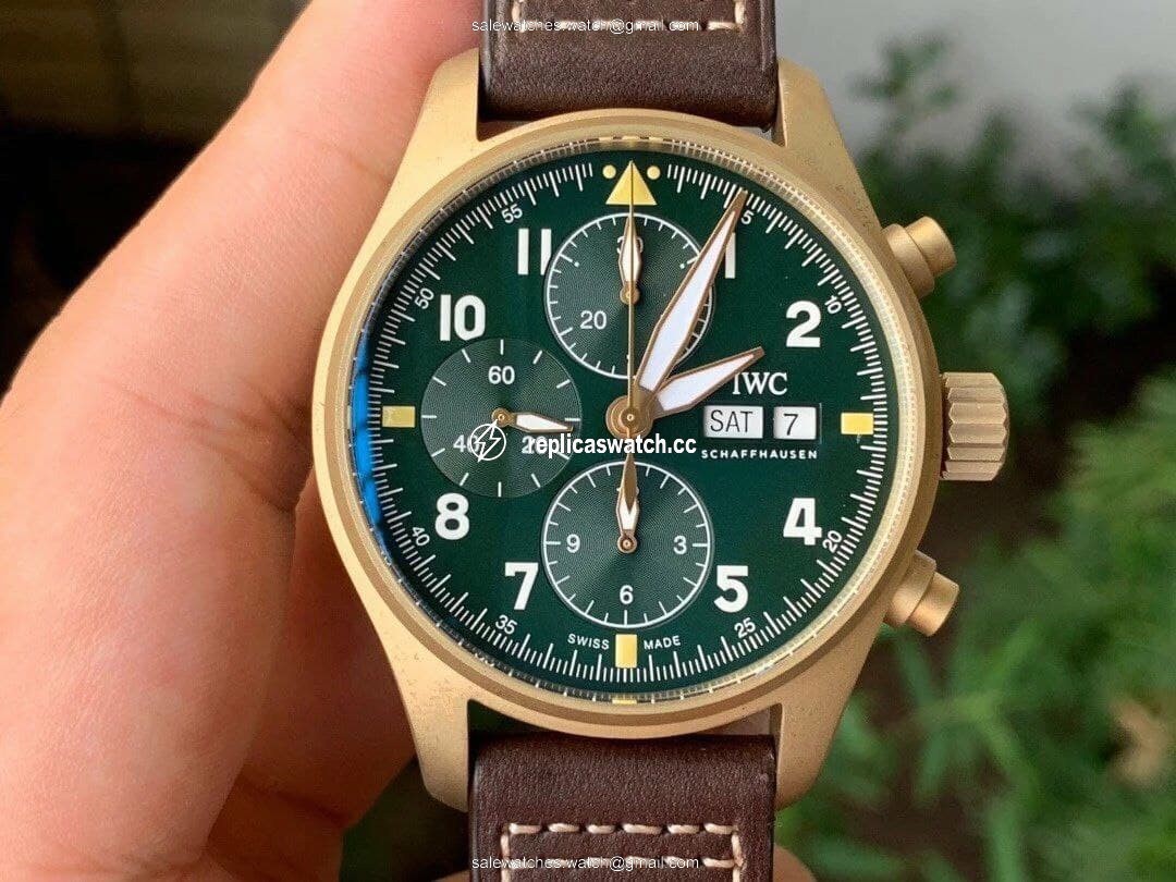 IWC Pilot Chrono Spitfire IW387902 Brz BR/LE Grn A7750 IWC Pilot Chrono Spitfire IW387902 Brz BR/LE Grn A7750