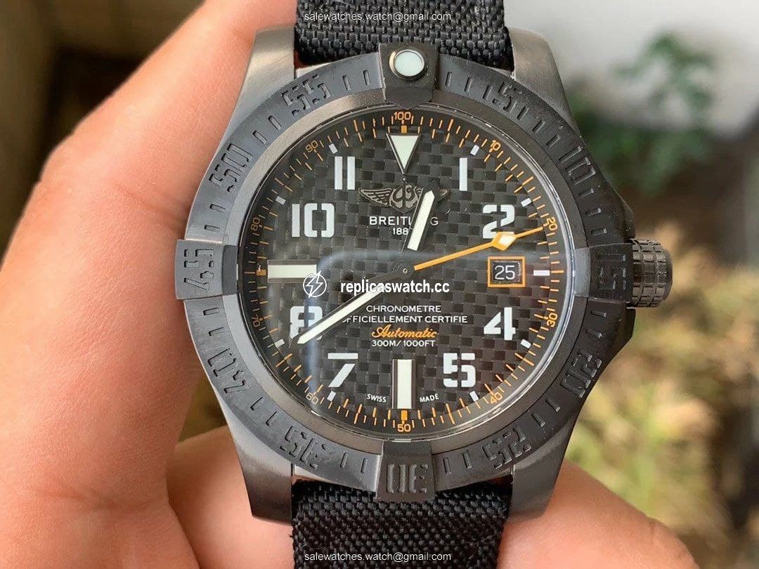 Avenger GMT 45mm DLC 1:1 Best Edition Titanium Case Black Dial on Black Rubber StrapV4 Avenger GMT 45mm DLC 1:1 Best Edition Titanium Case Black Dial on Black Rubber StrapV4