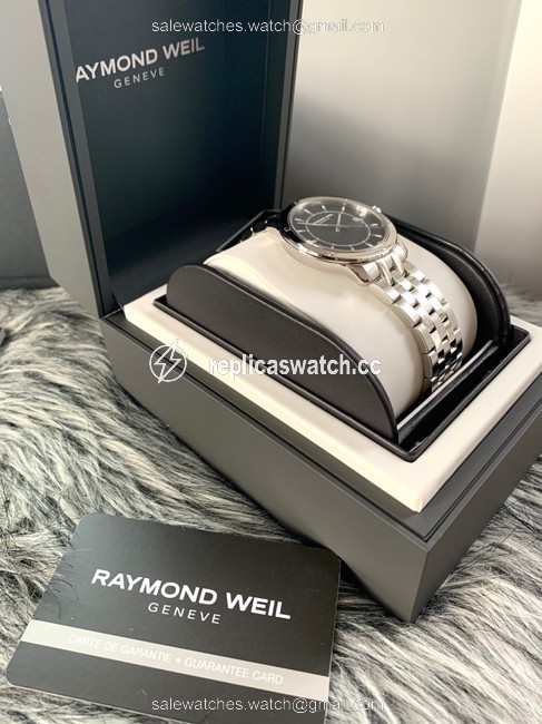 Raymond Weil