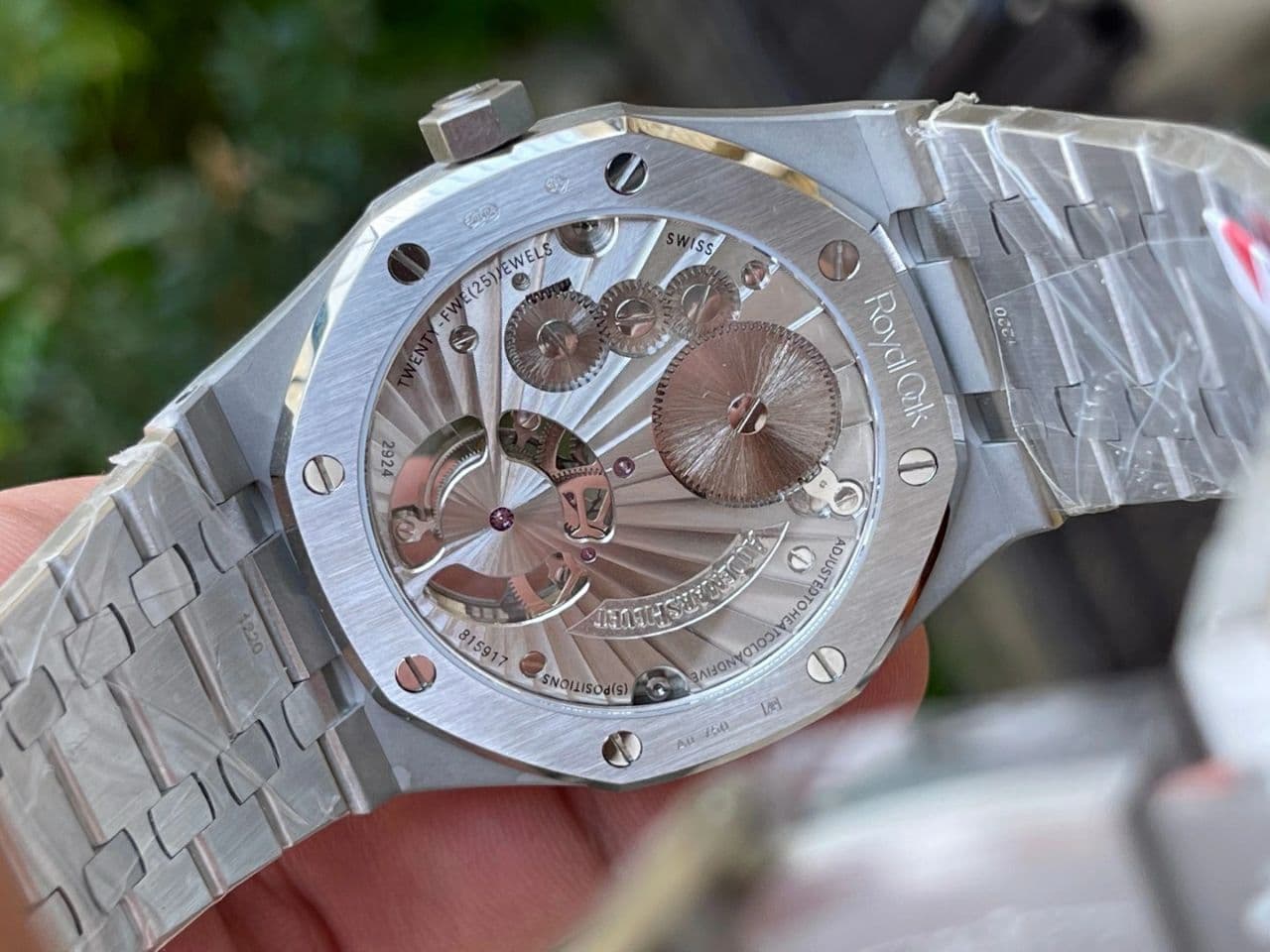 Royal Oak PVD Tourbillon R8F v2 Best Edition SS Sunburst Tapisserie Purple Dial on PVD Bracelet (Copy) Royal Oak PVD Tourbillon R8F v2 Best Edition SS Sunburst Tapisserie Purple Dial on PVD Bracelet (Copy)
