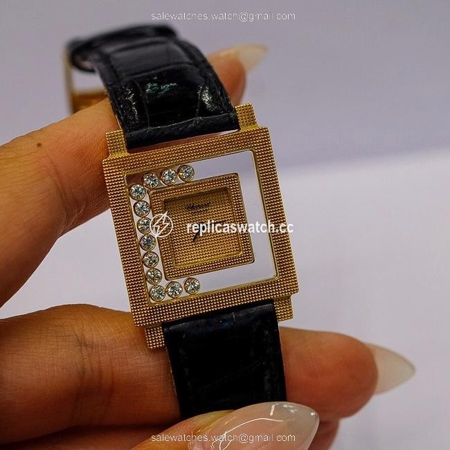 Chopard Gold 18k Yellow Happy Diamonds Square Watch Chopard Gold 18k Yellow Happy Diamonds Square Watch