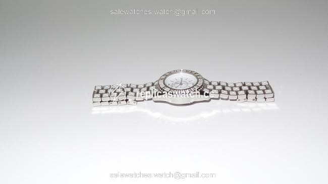 Dior Silver and White Christian Stainless Steel Sapphire Diam 50m Quartz Watch Dior Silver and White Christian Stainless Steel Sapphire Diam 50m Quartz Watch