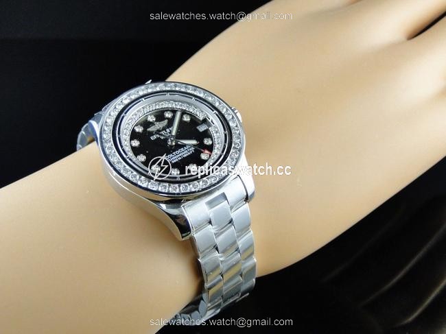 Breitling Stainless Steel Ladies Custom Aeromarine Colt Ocean Diamond 2.75 Ct Watch Breitling Stainless Steel Ladies Custom Aeromarine Colt Ocean Diamond 2.75 Ct Watch