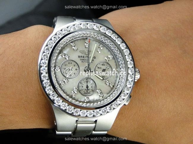 Breitling Stainless Steel Custom Hercules Diamond Band 7.75 Ct Watch Breitling Stainless Steel Custom Hercules Diamond Band 7.75 Ct Watch