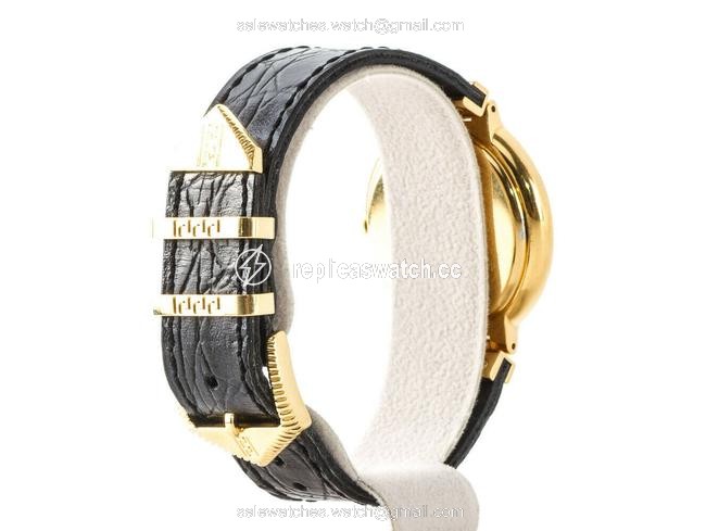 Versace Black/Gold Box Vintage Medusa Plated Quartz Watch Versace Black/Gold Box Vintage Medusa Plated Quartz Watch