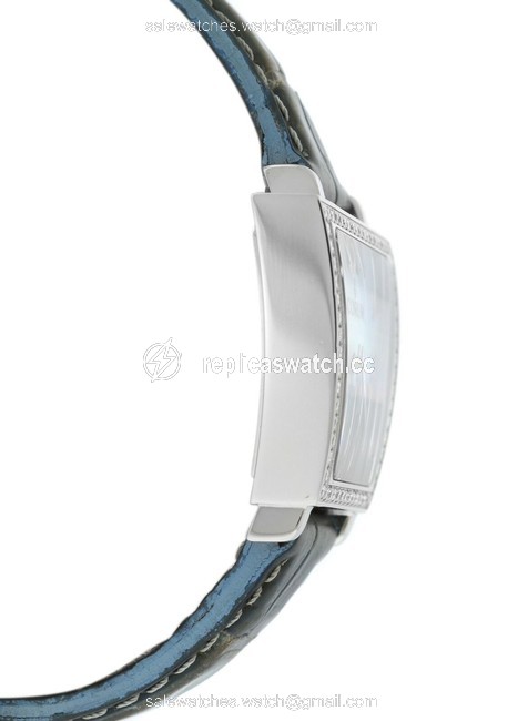 Corum Silver Ladies Trapeze 105.404.47 Steel Diamond Mop Quartz Watch Corum Silver Ladies Trapeze 105.404.47 Steel Diamond Mop Quartz Watch