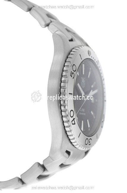 TAG Heuer Silver Mens Link Wj1110 Stainless Steel Date 39mm Quartz Watch TAG Heuer Silver Mens Link Wj1110 Stainless Steel Date 39mm Quartz Watch