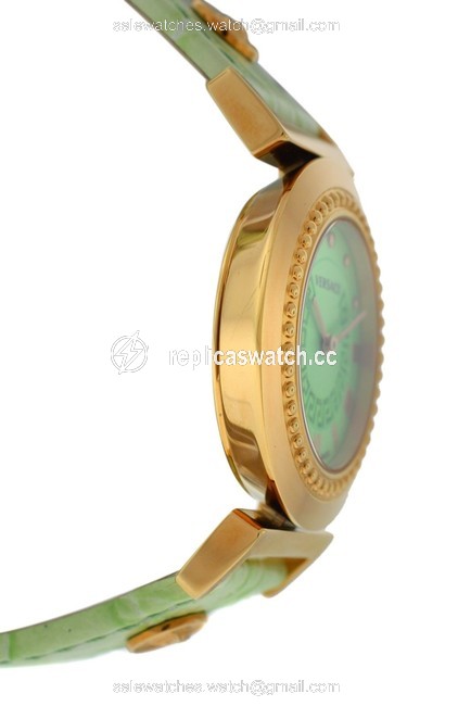 Versace Gold Tone Steel New Vanity P5q80d220 S220 Green Quartz Watch Versace Gold Tone Steel New Vanity P5q80d220 S220 Green Quartz Watch