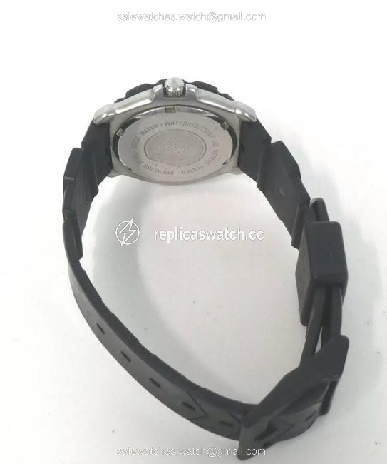 TAG Heuer Black Ladies Quartz Watch TAG Heuer Black Ladies Quartz Watch