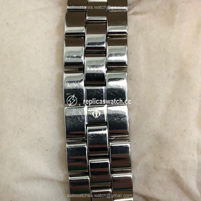 Baume & Mercier Silver Mv045139 Watch Baume & Mercier Silver Mv045139 Watch