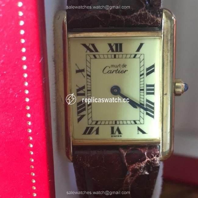 Cartier Gold Tank De Must Unisex Mens Or Unisex Model. Watch Cartier Gold Tank De Must Unisex Mens Or Unisex Model. Watch