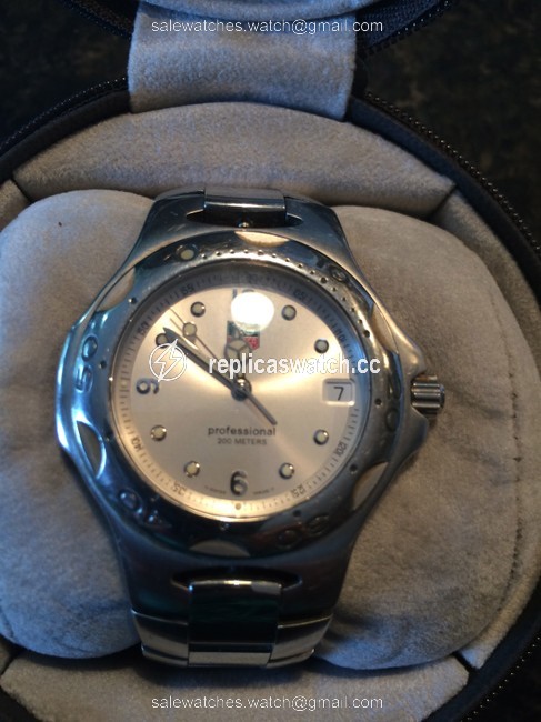 TAG Heuer Silver Gentlemans Link Watch TAG Heuer Silver Gentlemans Link Watch