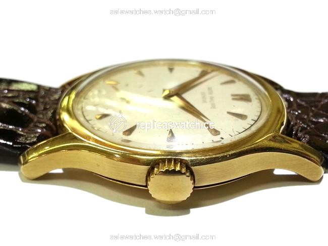 Patek Philippe Vintage 18 Karat Yellow Gold Watch Patek Philippe Vintage 18 Karat Yellow Gold Watch