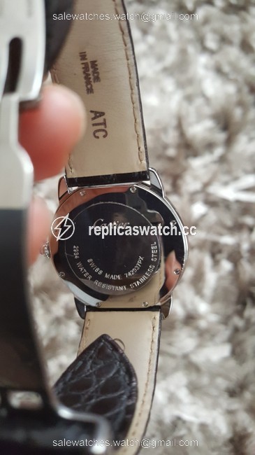 Cartier White Stainless Black Alligator Leather Strap Ronde Solo 2934 Watch Cartier White Stainless Black Alligator Leather Strap Ronde Solo 2934 Watch