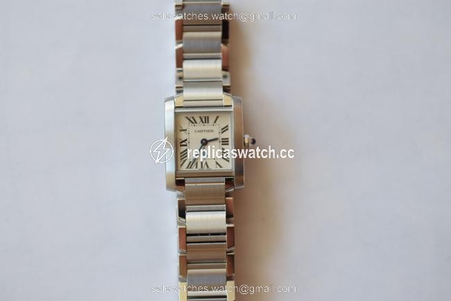 Cartier Stainless Steel Small Ladys Tank Francaise Quartz .almost New Swiss Made . Watch Cartier Stainless Steel Small Ladys Tank Francaise Quartz .almost New Swiss Made . Watch