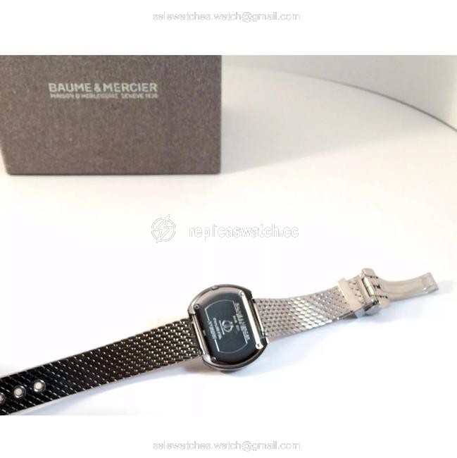 Baume & Mercier Silver Hampton City Dress Watch Baume & Mercier Silver Hampton City Dress Watch