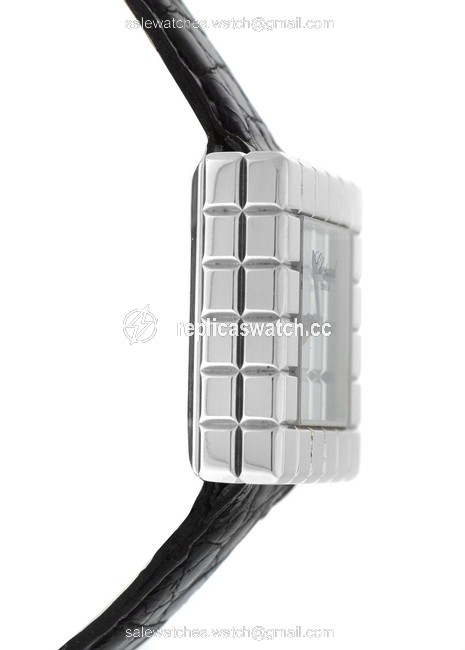 Chopard Silver Ladies Ice Cube By De Grisogono 127407 Quartz 18k White Gold Watch Chopard Silver Ladies Ice Cube By De Grisogono 127407 Quartz 18k White Gold Watch