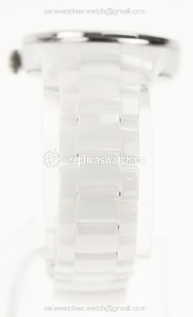Emporio Armani White Round Dial Watch Emporio Armani White Round Dial Watch