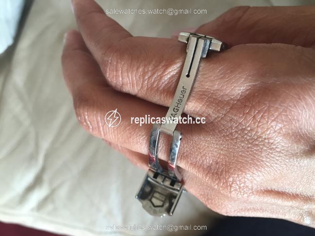 TAG Heuer White Stainless Steel Ladies Watch TAG Heuer White Stainless Steel Ladies Watch