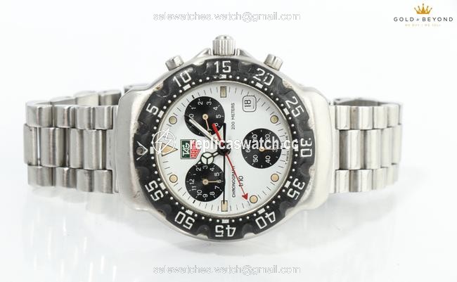 TAG Heuer White/ Steel Formula 1 Chronograph Quartz Ca1212-r0 Watch TAG Heuer White/ Steel Formula 1 Chronograph Quartz Ca1212-r0 Watch