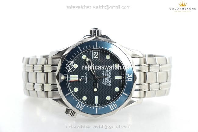 Omega Blue/ Stainless Steel Seamaster Midsize Diver Chronometer 300m 2551.80.00 Watch Omega Blue/ Stainless Steel Seamaster Midsize Diver Chronometer 300m 2551.80.00 Watch
