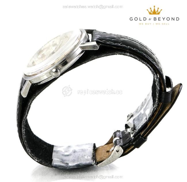 Girard-Perregaux Stainless Steel and Leather Gyromatic Vintage Watch Girard-Perregaux Stainless Steel and Leather Gyromatic Vintage Watch